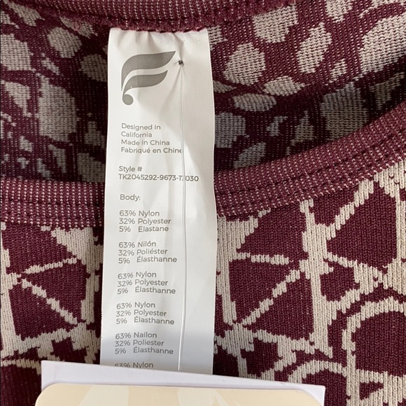 NWT Fabletics Veranda Seamless Cropped Tank - Picture 5 of 6